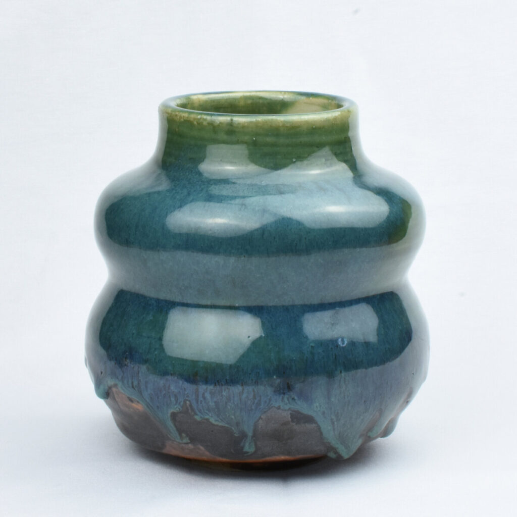 Búcaro curvilíneo de LolaBotijo