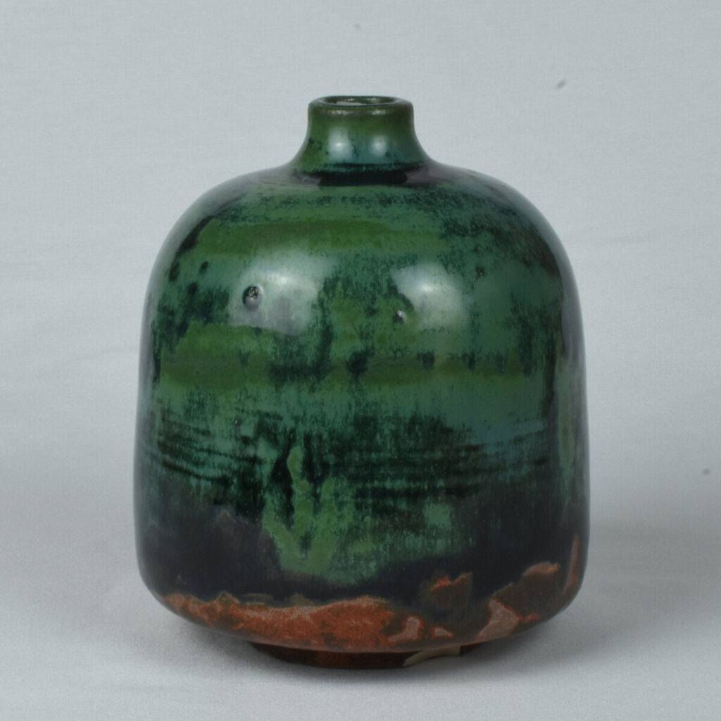 Búcaro verde boca pequeña de LolaBotijo